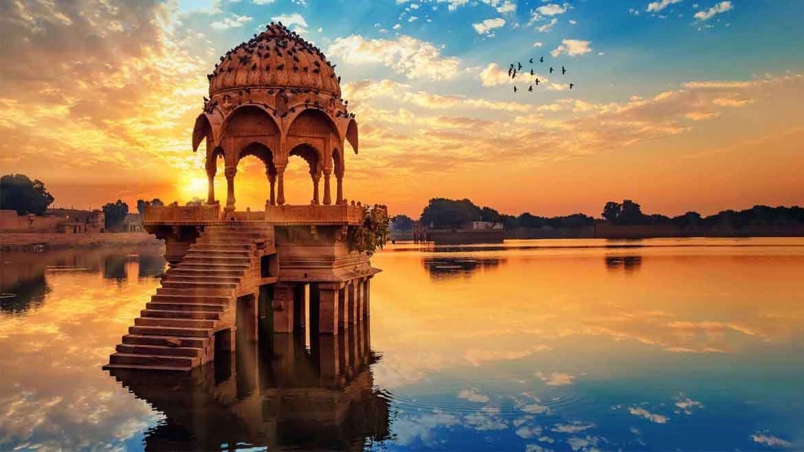 Gadi Sagar Lake at sunset, Jaisalmer, Rajasthan