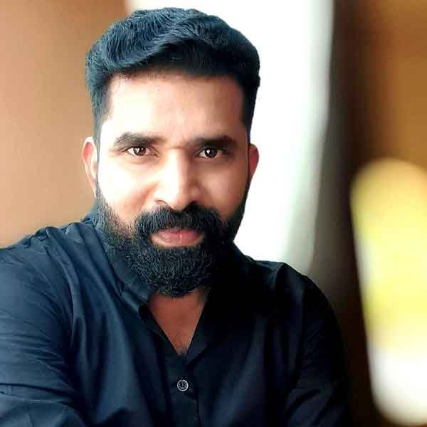 Fais Umer, Travel Enthusiast